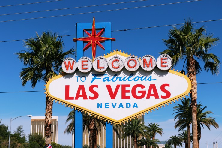 Welcome To Fabulous Las Vegas Sign